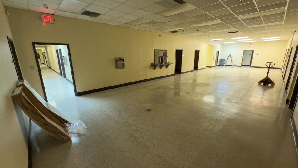 More Photos Of 2400 Mellon Ct, Decatur Distribution For Lease