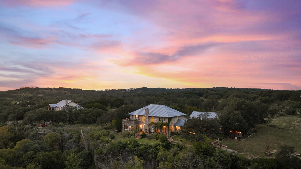 More Photos Of 5229 Hupedo Ranch Rd, Spicewood Specialty For Sale