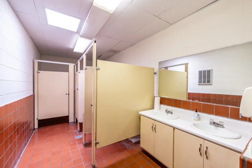 More Photos Of 62 Krannert Dr NW, Rome Schools For Sale