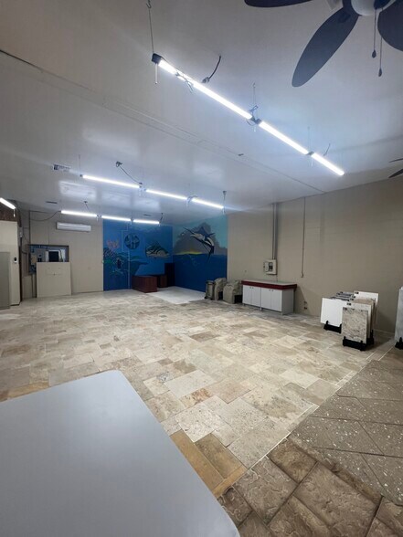 More Photos Of 85 S Washington St, Ormond Beach Flex For Lease