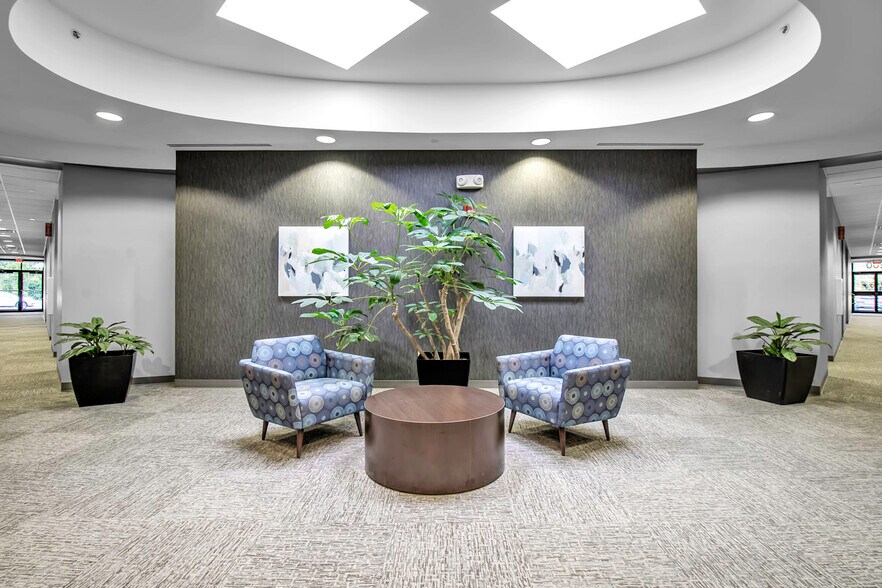 More Photos Of 250 Cross Keys Office Park, Fairport Unknown For Lease