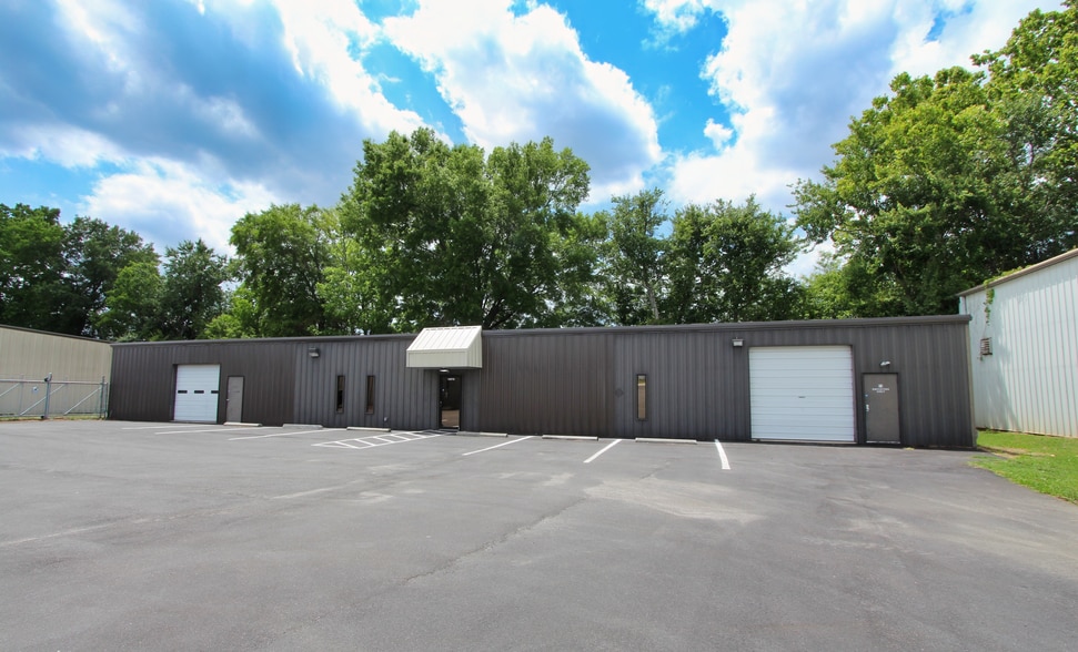Primary Photo Of 1307 Broughton Blvd, Florence Warehouse For Lease