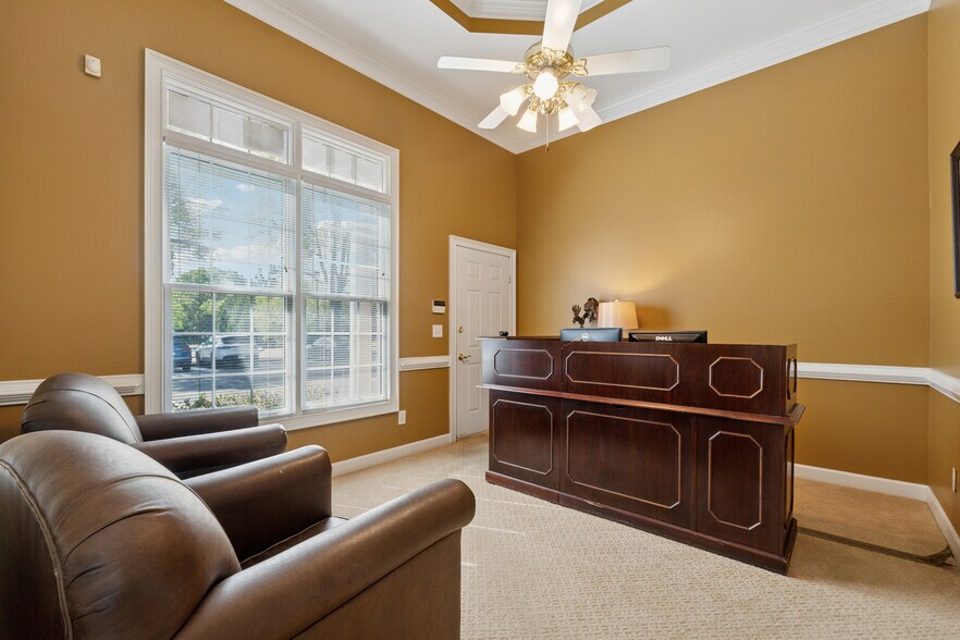 More Photos Of 301-304 Macy Dr, Roswell Medical For Sale