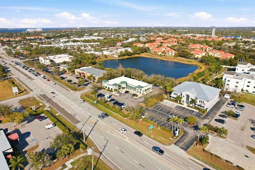 More Photos Of 15661 San Carlos Blvd, Fort Myers Medical For Lease