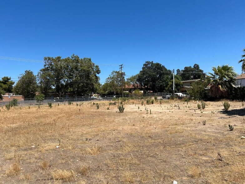 More Photos Of 309 N Center St, Turlock Land For Sale