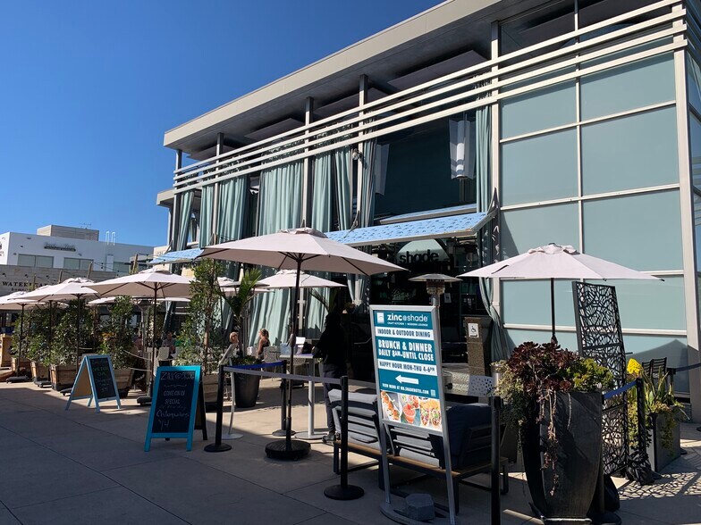 More Photos Of 451 Manhattan Beach Blvd, Manhattan Beach Restaurant For Lease
