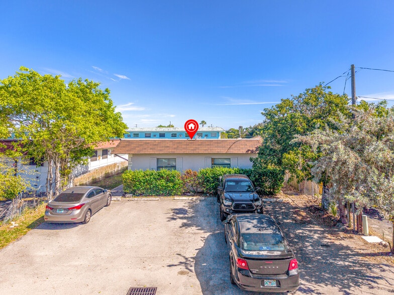 More Photos Of 240 SE 9th Ave, Pompano Beach Multifamily For Sale