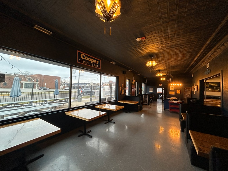 More Photos Of 309 N Main St, Auburn General Retail For Sale