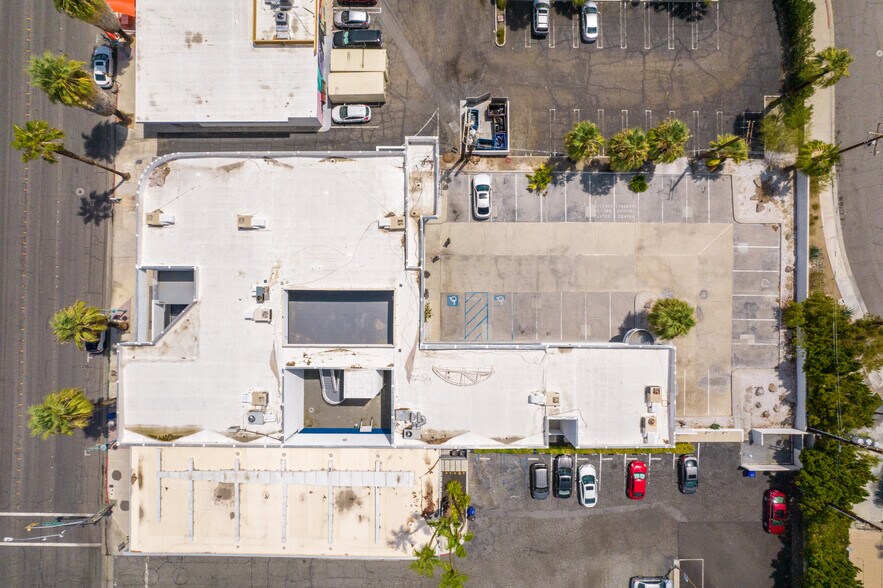More Photos Of 777 N Palm Canyon Dr, Palm Springs Loft Creative Space For Sale