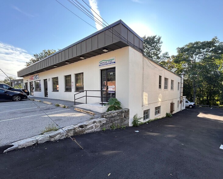 More Photos Of 77 Lafayette Ave, White Plains Light Manufacturing For Lease