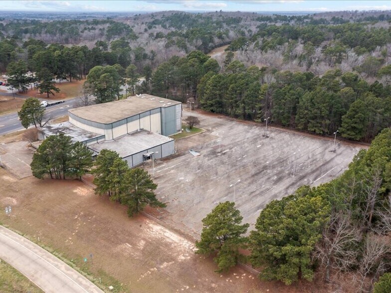 More Photos Of 1819 Spring St, Palestine Specialty For Sale