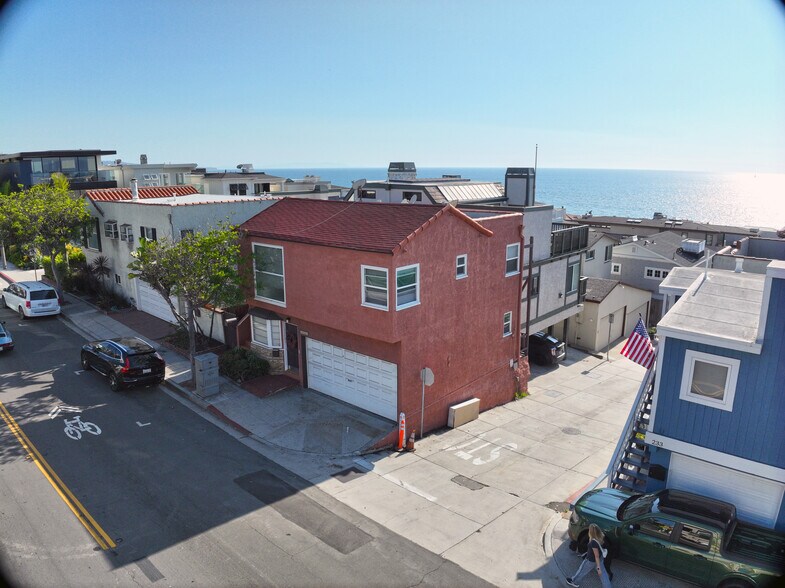 More Photos Of 2007 Highland Ave, Manhattan Beach Apartments For Sale