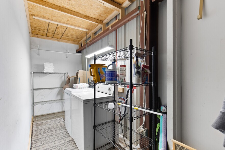 More Photos Of 2560 Leroy Stevens Rd, Mobile Light Manufacturing For Sale