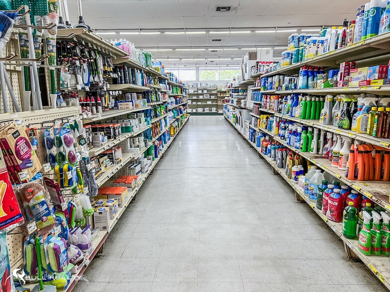 More Photos Of 104 Hancock St, Fort Gaines General Retail For Lease