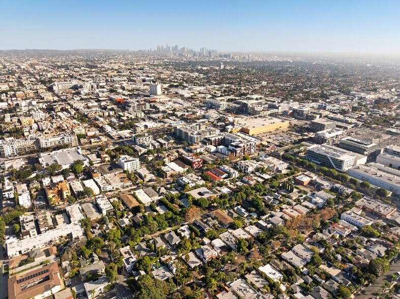 More Photos Of 1208 Poinsettia Dr, West Hollywood Apartments For Sale