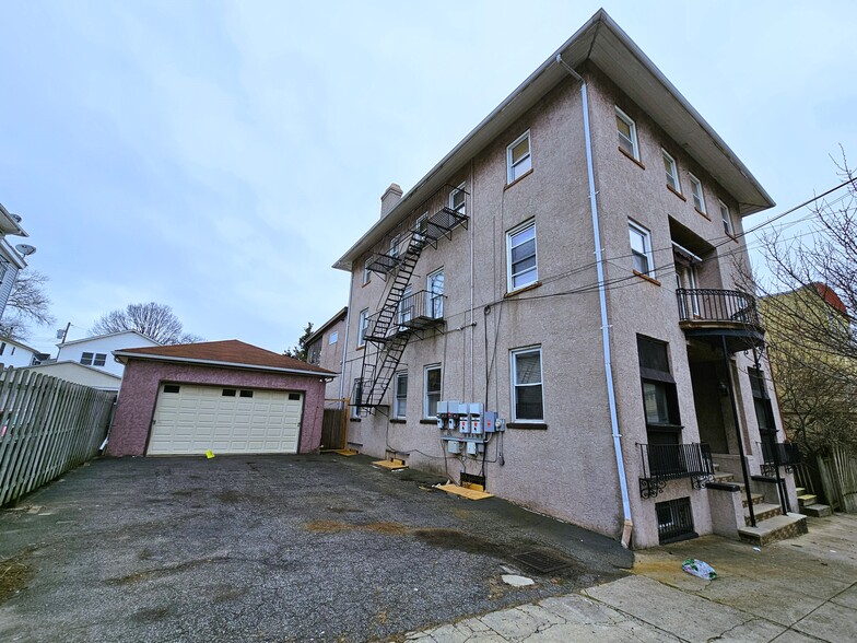 More Photos Of 233 Sand Ln, Staten Island Apartments For Sale