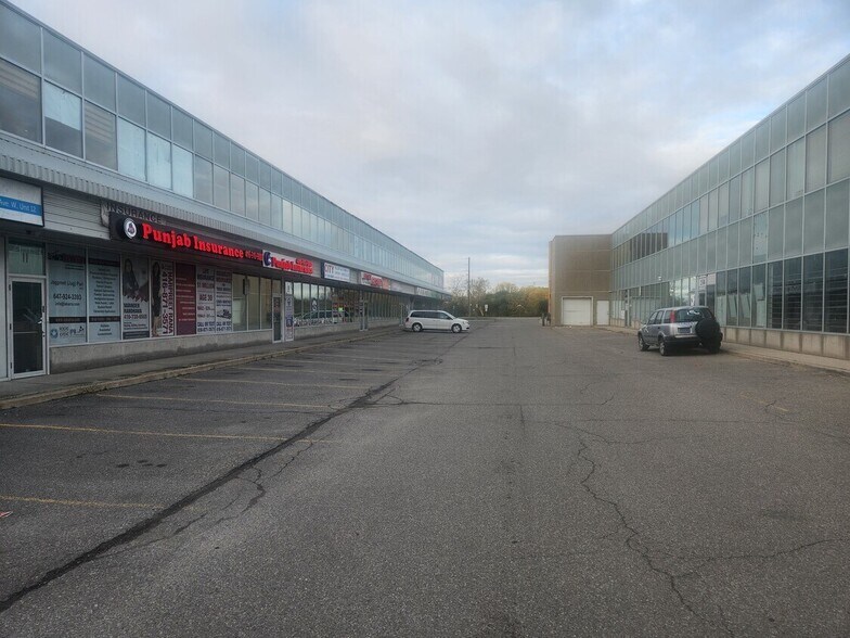 More Photos Of 7003 Steeles Ave W, Toronto Light Manufacturing For Sale