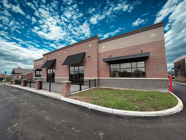 More Photos Of Gardner Rd & SR 741, Springboro Restaurant For Lease