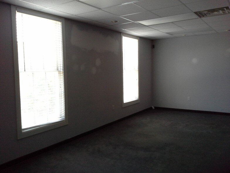 More Photos Of 127 W Street Rd, Kennett Square Medical For Lease