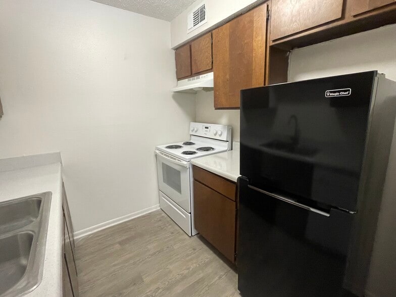 More Photos Of 401 Pinchback Rd, Beaumont Apartments For Sale