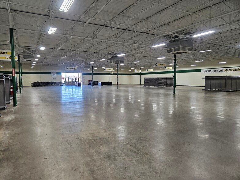 More Photos Of 1731 2nd Ave SW, Cullman General Retail For Sale