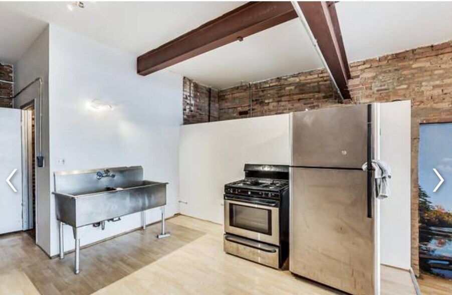 More Photos Of 3000 W Chicago Ave, Chicago Service For Lease