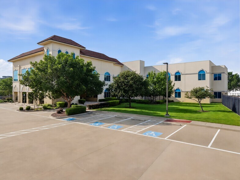 More Photos Of 1340 Empire Central Dr, Dallas Rehabilitation Center For Lease