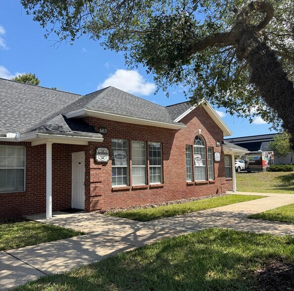 More Photos Of , Jacksonville Office For Sale