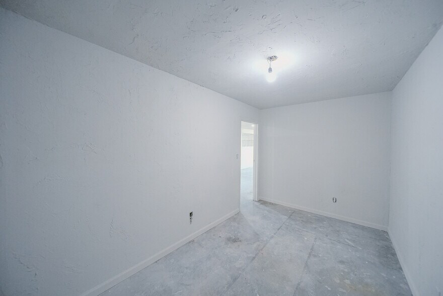 More Photos Of 35613 E 1130, Seminole Warehouse For Sale