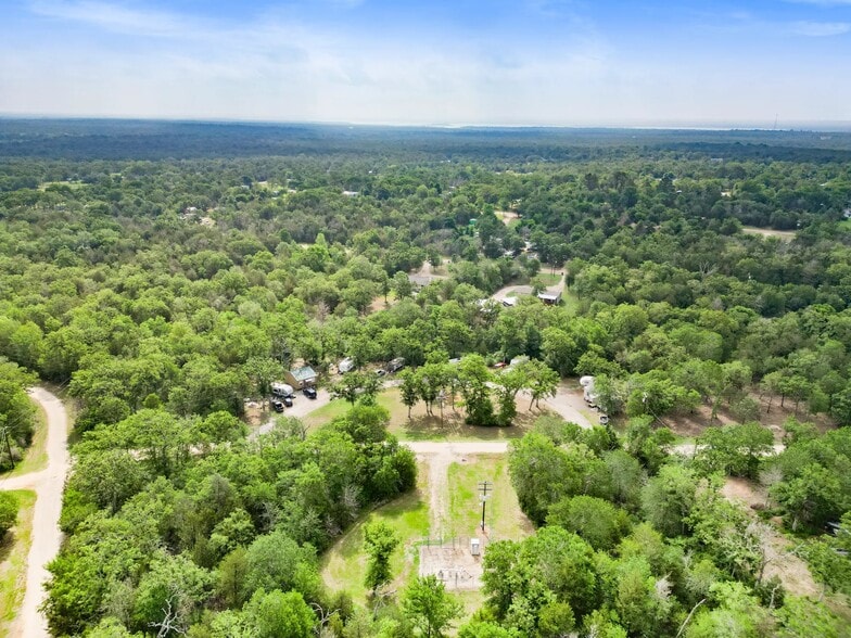 More Photos Of 108 Deer Trail Rd, Somerville Trailer Camper Park For Sale