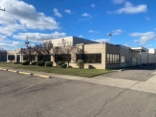 More Photos Of 1601 Wanda St, Ferndale Manufacturing For Sale
