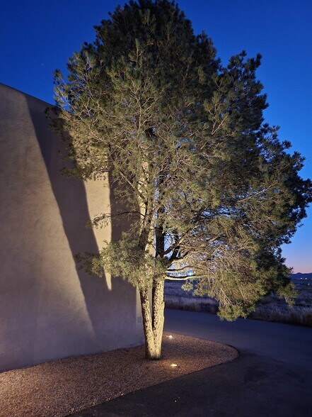 More Photos Of 27556 I 25 East Frontage Rd, Santa Fe Light Distribution For Sale