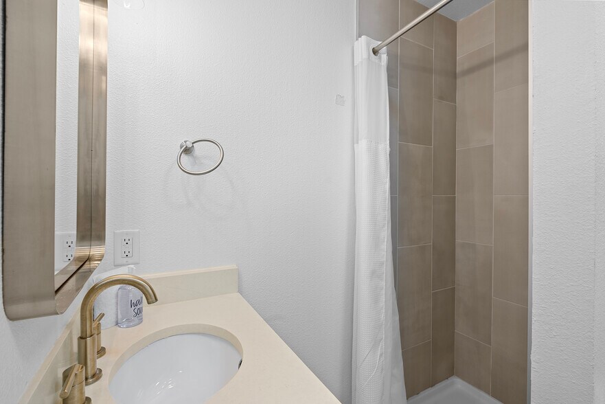 More Photos Of 3701 Seagull Blvd, Corpus Christi Apartments For Sale