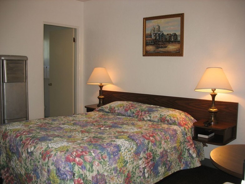 More Photos Of 1627 SE Stephens St, Roseburg Hotel For Sale