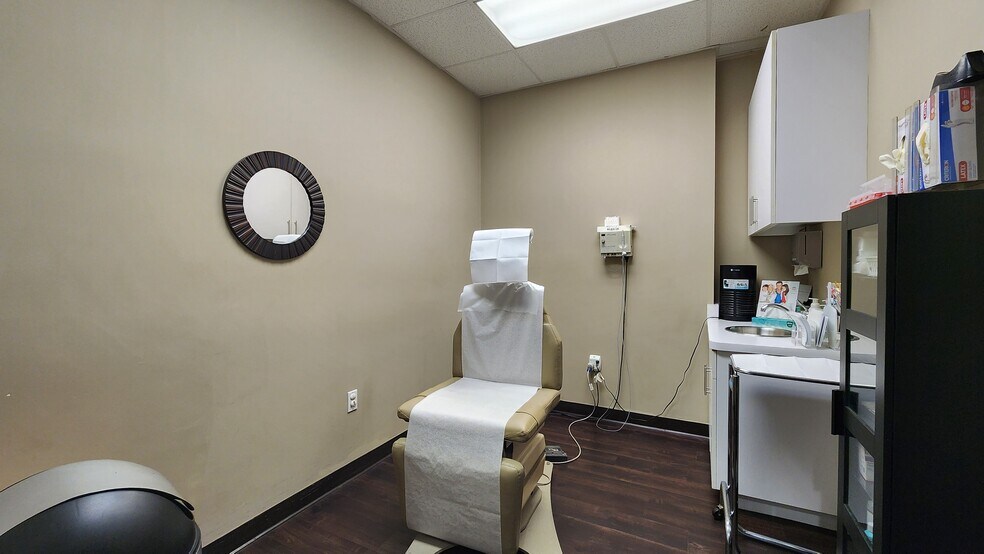 More Photos Of 3600 N Verdugo Rd, Glendale Office For Lease