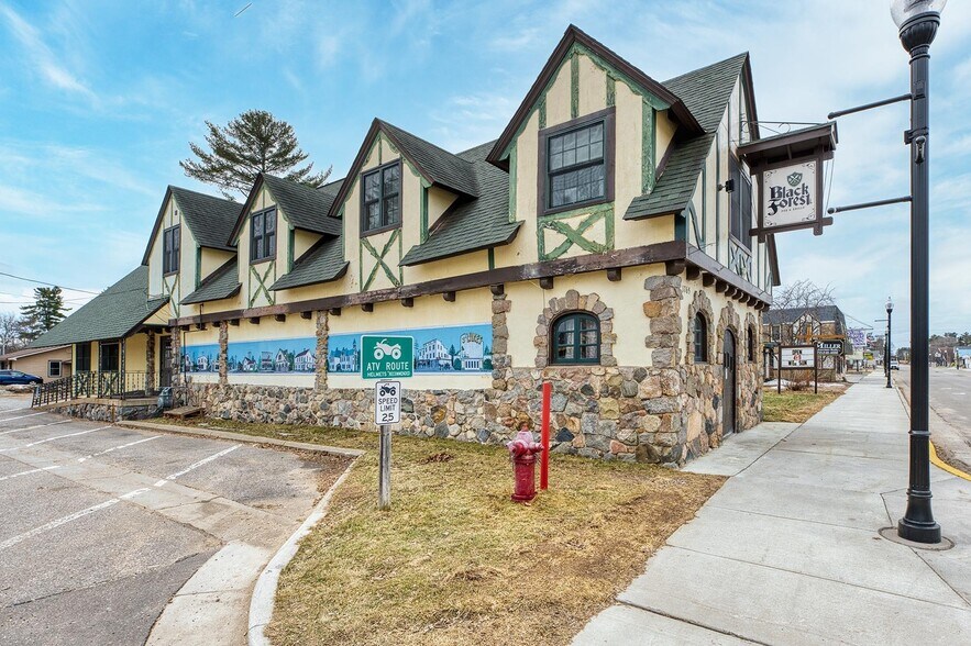 More Photos Of 1765 Superior St, Three Lakes General Retail For Sale