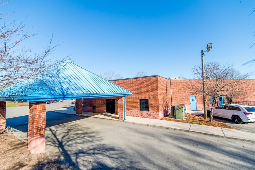 More Photos Of 1951 Derita Rd, Concord General Retail For Sale