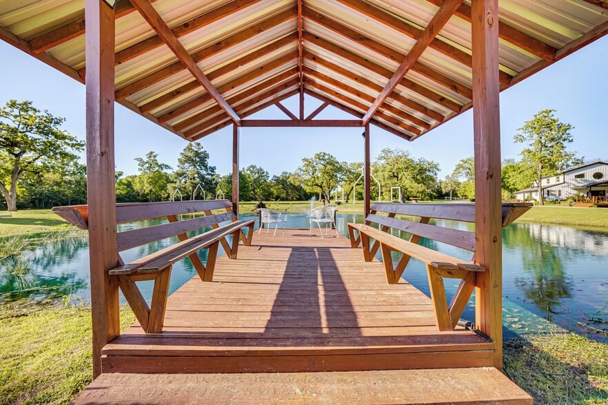 More Photos Of 601 N Shipp St, Madisonville Specialty For Sale