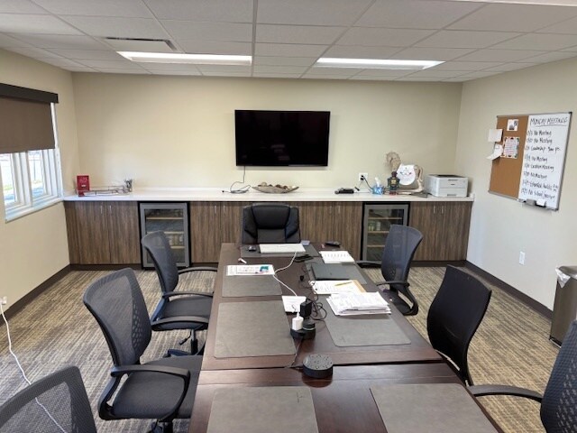 More Photos Of 8700-8706 Bourgade St, Lenexa Medical For Sale