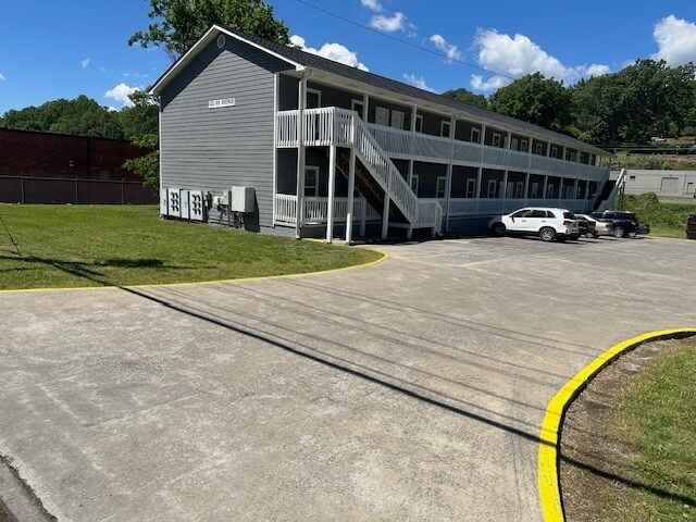 More Photos Of 432 4th Ave, Dalton Multifamily For Sale