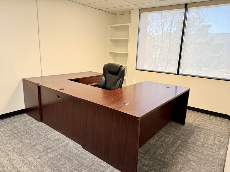 More Photos Of 520 N 400 W, North Salt Lake Office For Lease