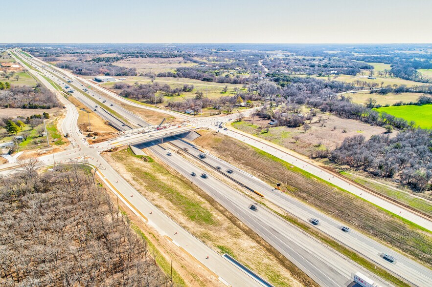 More Photos Of 3811 E Bankhead Hwy, Hudson Oaks Land For Sale