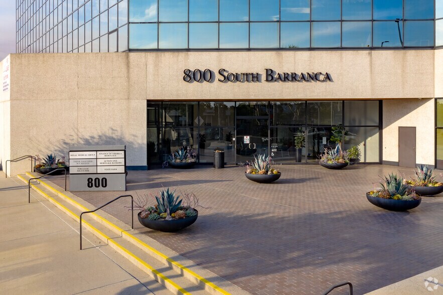 More Photos Of 800 S Barranca Ave, Covina Office For Lease