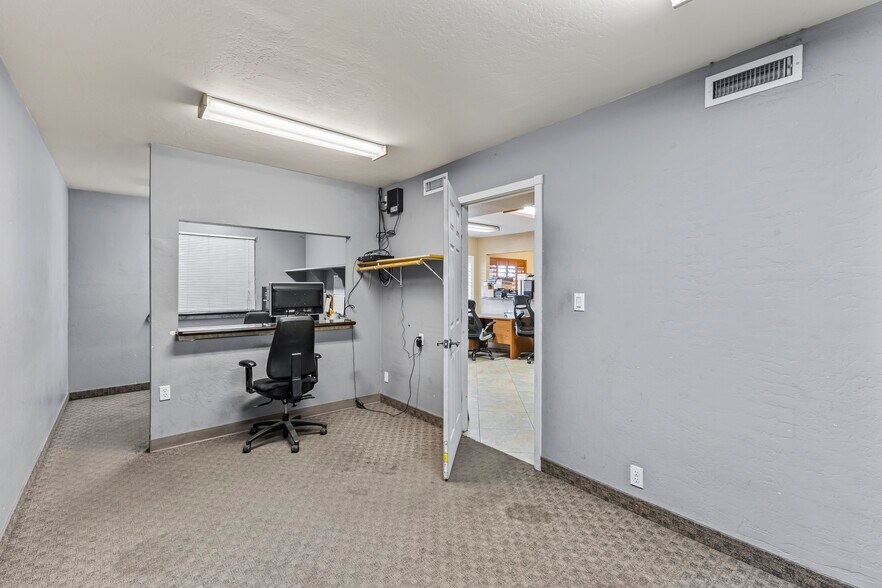 More Photos Of 9243 W Grand Ave, Peoria General Retail For Sale