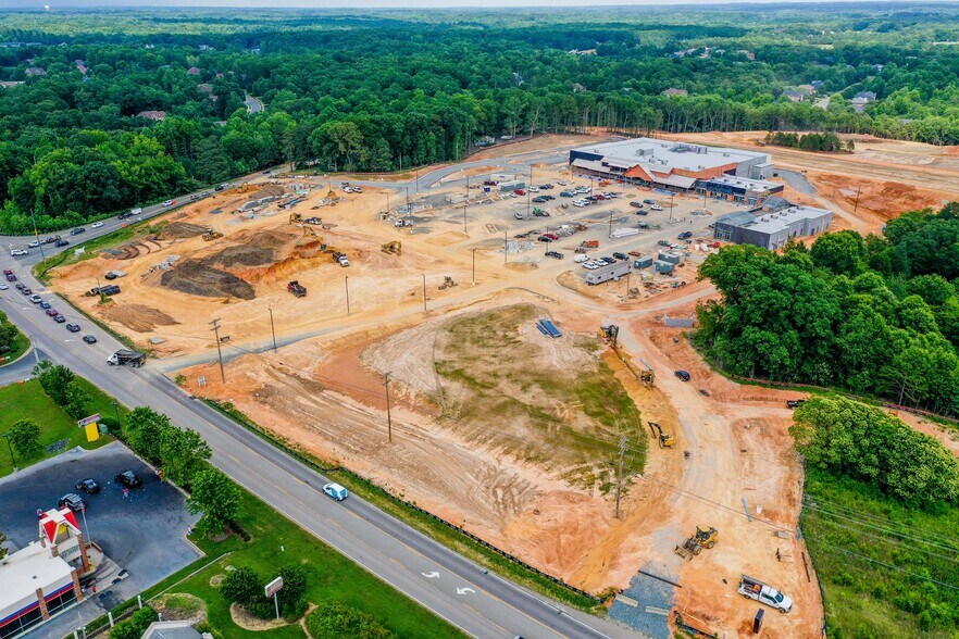 More Photos Of 1614 S Providence Rd, Waxhaw Unknown For Lease