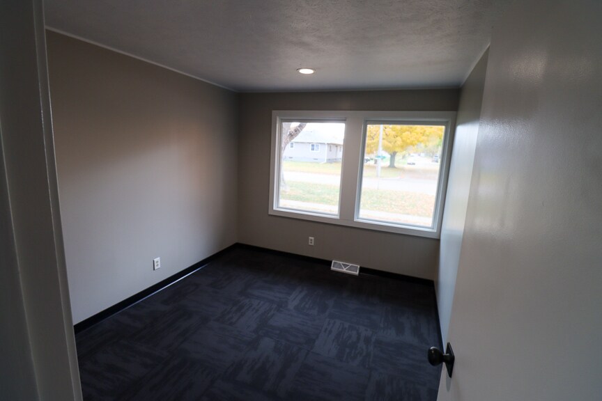 More Photos Of 230 E 22nd St, Fremont Medical For Sale