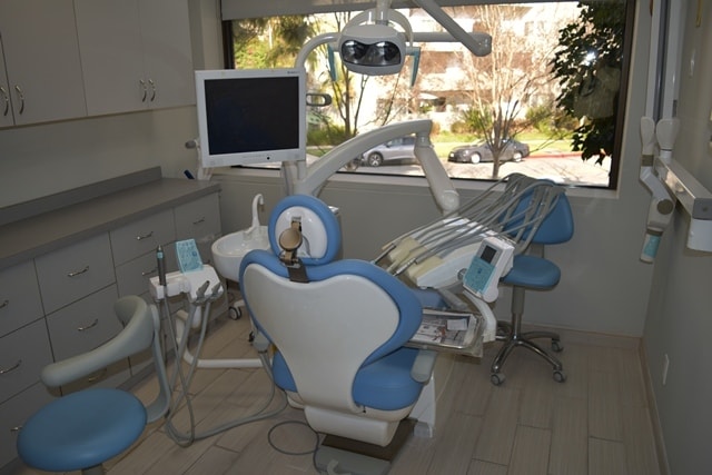 More Photos Of 1577 E Chevy Chase Dr, Glendale Medical For Lease