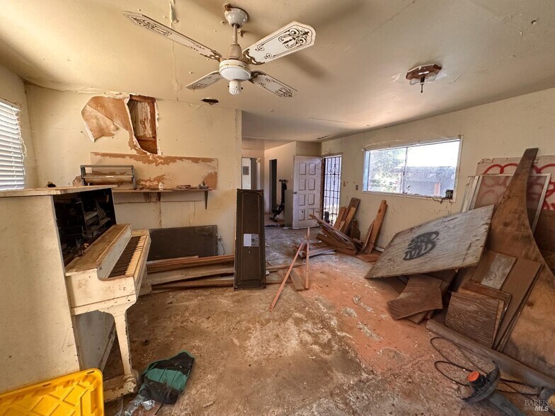 More Photos Of 131 Coombs St, Napa Apartments For Sale