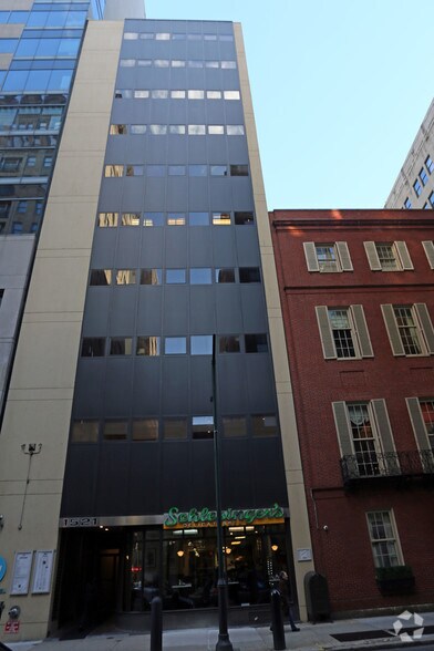 More Photos Of 1521-1523 Locust St, Philadelphia Office For Lease