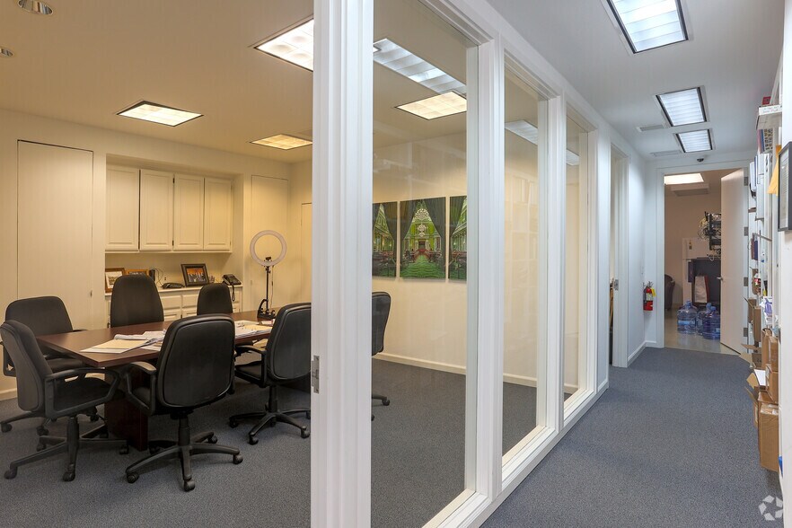 More Photos Of 721 Colorado Ave, Palo Alto Office For Sale